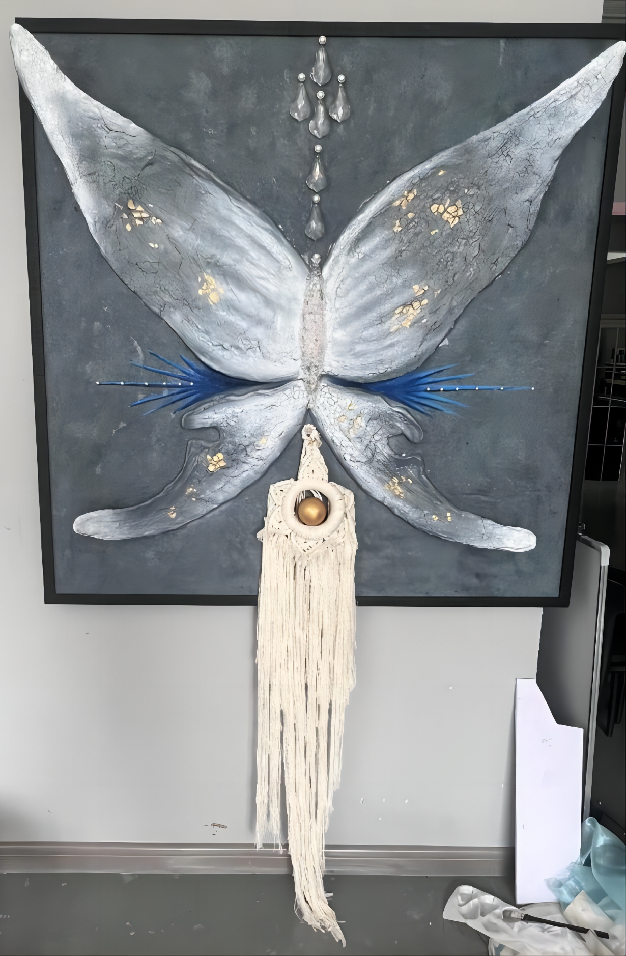 1716269349293553.jpg 郭晏绮《蝴蝶效应》(李天海).jpg